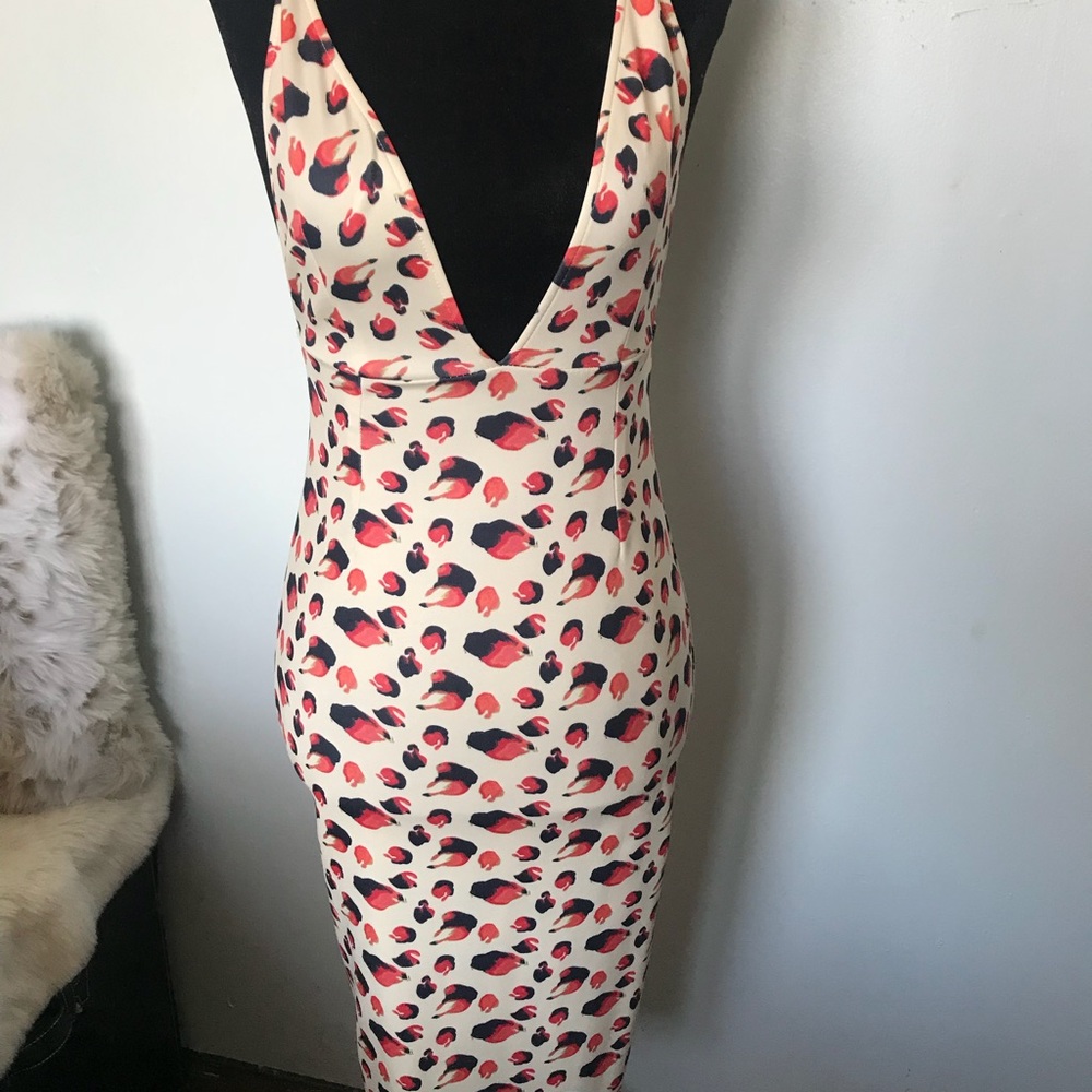Sexy deep v cut midi pattern dress